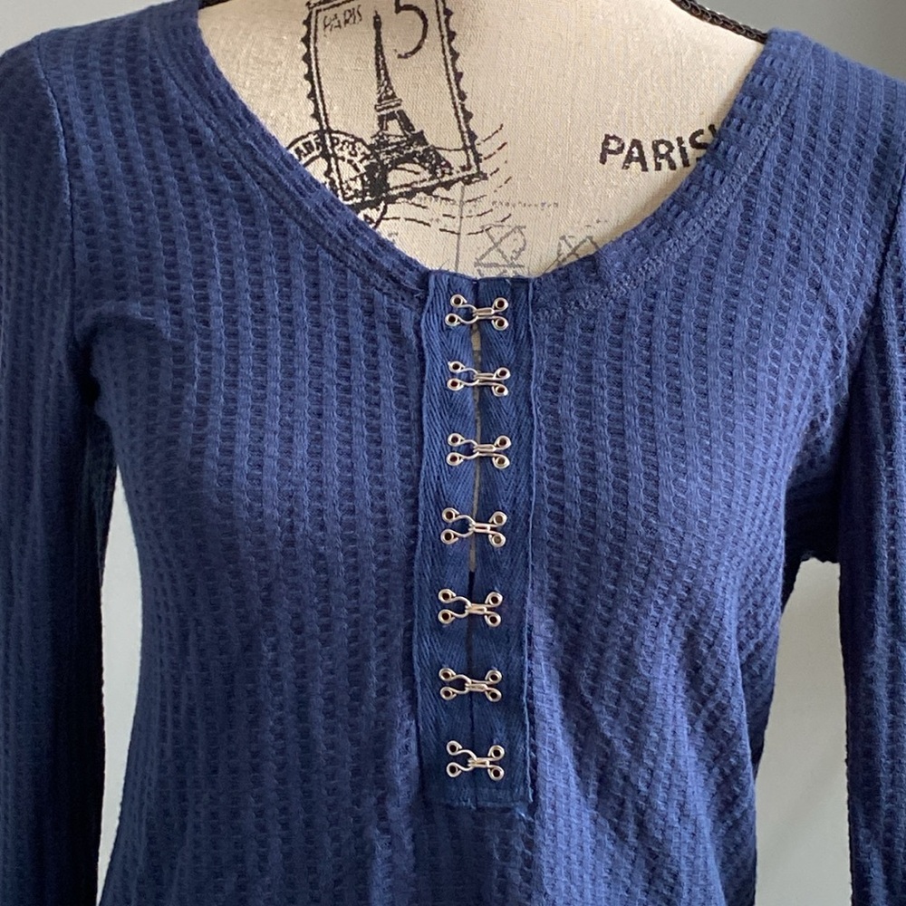Chaserbrand Shirt Tail Henley